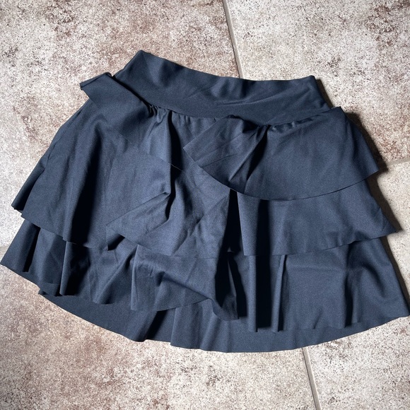 🎾 High Waisted Tennis Skirt, X-Small 🎾 - Picture 2 of 5